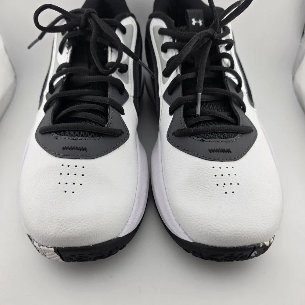Under Armour excellent pre